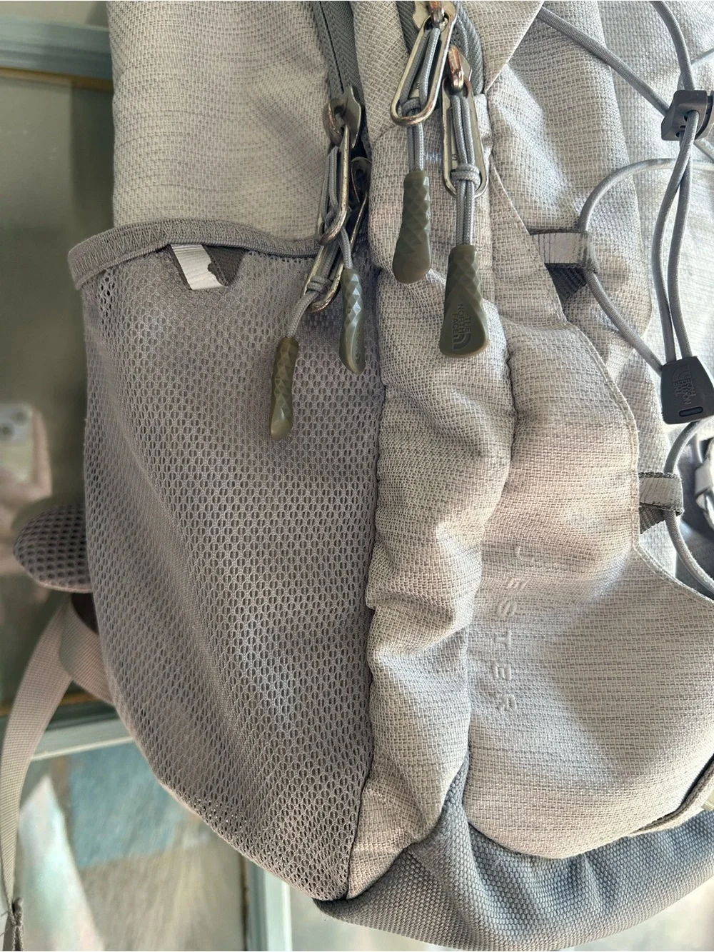 The North Face Women’s Jester Backpack Travel Laptop Bag Heathered Gray White